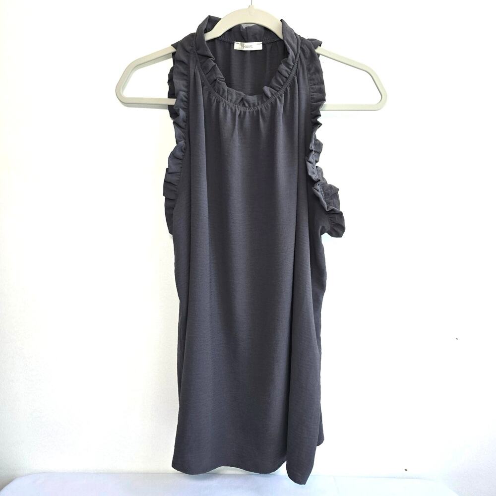 Jodifl Women’s Gray Sleeveless Tunic Top. Size Medium.